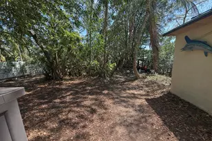 601 NW 7th St, Dania Beach, FL 33004 - Photo 10