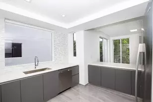 700 NE 14th Ave, Fort Lauderdale, FL 33304 - Photo 14