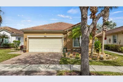 9901 SW Eastbrook Circle, Port Saint Lucie, FL 34987 - Photo 2