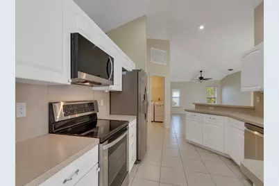 962 Montrose Avenue, Sebastian, FL 32958 - Photo 18