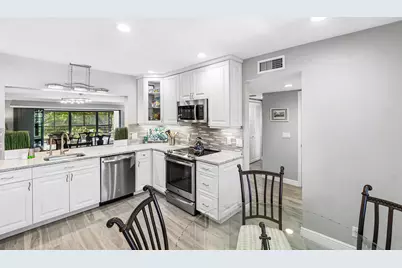 6410 Aspen Glen Circle, Boynton Beach, FL 33437 - Photo 2