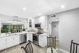 6410 Aspen Glen Cir, Boynton Beach, FL 33437 - Photo 2