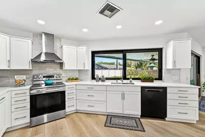3028 NW 28th Avenue, Boca Raton, FL 33434 - Photo 8