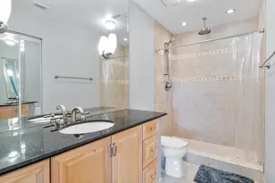 3200 NW 46th St, Oakland Park, FL 33309 - Photo 12