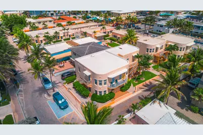 311 Connecticut Street #4, Hollywood, FL 33019 - Photo 1