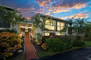 3225 S Lakeview Cir, Fort Pierce, FL 34949 - Photo 1