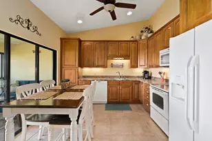 3225 S Lakeview Cir, Fort Pierce, FL 34949 - Photo 18