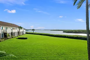 3225 S Lakeview Cir, Fort Pierce, FL 34949 - Photo 24