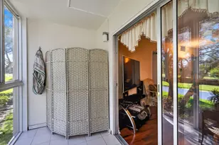 901 SW 128th Terrace, Pembroke Pines, FL 33027 - Photo 4