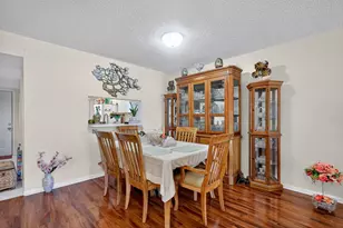 901 SW 128th Terrace, Pembroke Pines, FL 33027 - Photo 12