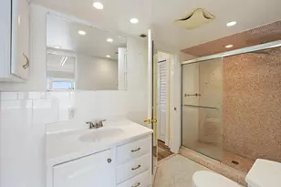 400 Wilma Cir, Riviera Beach, FL 33404 - Photo 10