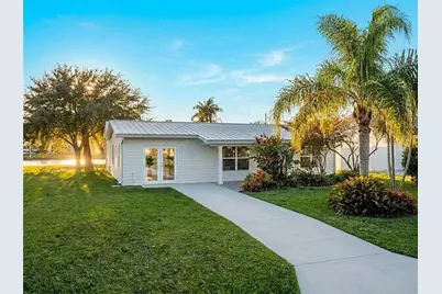 241 14th Place, Vero Beach, FL 32960 - Photo 1