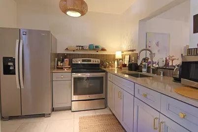 1000 NE 12th Avenue #106, Hallandale Beach, FL 33009 - Photo 14