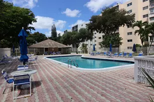 1000 NE 12th Ave, Hallandale Beach, FL 33009 - Photo 22