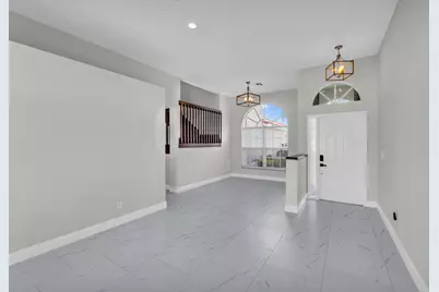 491 SW 182nd Way, Pembroke Pines, FL 33029 - Photo 4