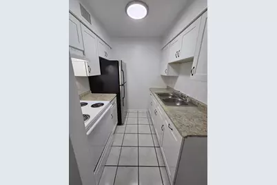 1401 NE 17th Court #110, Fort Lauderdale, FL 33305 - Photo 2