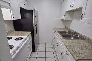 1401 NE 17th Ct, Fort Lauderdale, FL 33305 - Photo 2