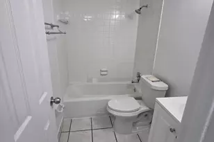 1401 NE 17th Ct, Fort Lauderdale, FL 33305 - Photo 6