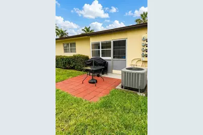 2898 Ashley Dr Drive E #C, West Palm Beach, FL 33415 - Photo 16
