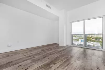 39 NW 7th Avenue #403, Miami, FL 33128 - Photo 4