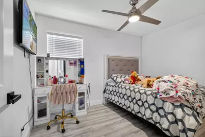 1691 W 26th Court, Riviera Beach, FL 33404 - Photo 4