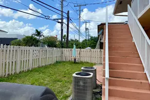 2909 Middle River Dr, Fort Lauderdale, FL 33306 - Photo 20