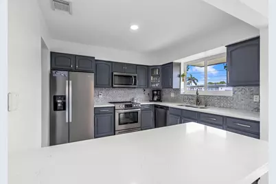 8781 NW 15th Street, Pembroke Pines, FL 33024 - Photo 8