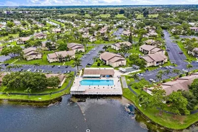 441 Pine Glen Lane #D-2, Greenacres, FL 33463 - Photo 2