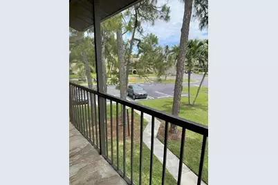 441 Pine Glen Lane #D-2, Greenacres, FL 33463 - Photo 4