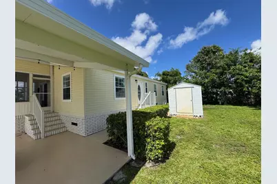 8924 Princess Donna Court E, Boynton Beach, FL 33436 - Photo 4