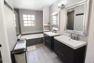 11303 Lakeview Dr, Coral Springs, FL 33071 - Photo 18