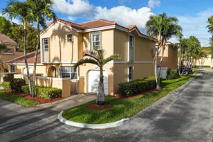 11303 Lakeview Dr, Coral Springs, FL 33071 - Photo 26