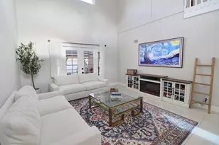 11303 Lakeview Dr, Coral Springs, FL 33071 - Photo 4