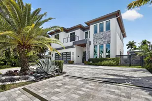 334 Isle of Capri Dr, Fort Lauderdale, FL 33301 - Photo 2