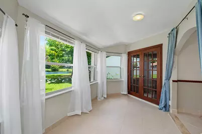 9709 Sunny Isle Circle, Boca Raton, FL 33428 - Photo 10