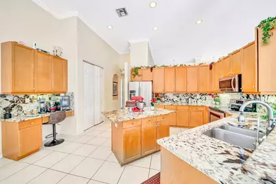 6169 NW 53rd Circle, Coral Springs, FL 33067 - Photo 20