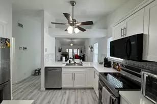 1518 Royal Forest Ct, Palm Springs, FL 33406 - Photo 10