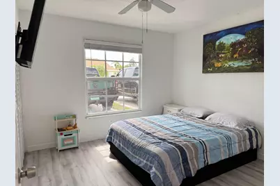 1518 Royal Forest Court, Palm Springs, FL 33406 - Photo 30