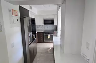 3300 N Palm Aire Dr, Pompano Beach, FL 33069 - Photo 4