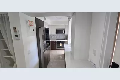 3300 N Palm Aire Drive #109, Pompano Beach, FL 33069 - Photo 4