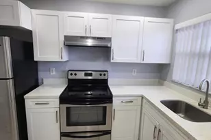 1504 NW 89th Terrace, Pembroke Pines, FL 33024 - Photo 6