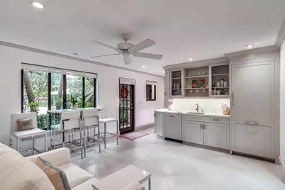 226 Chilean Avenue #4, Palm Beach, FL 33480 - Photo 4