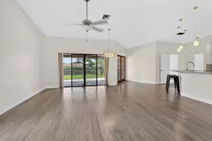 22796 Marbella Cir, Boca Raton, FL 33433 - Photo 8