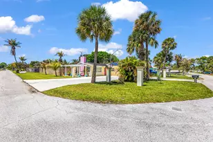 614 SE Flamingo Ave, Stuart, FL 34996 - Photo 6