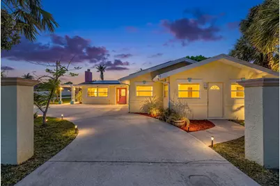 614 SE Flamingo Avenue, Stuart, FL 34996 - Photo 2