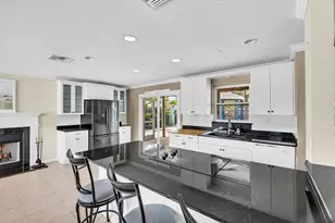 614 SE Flamingo Ave, Stuart, FL 34996 - Photo 12
