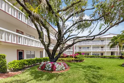 144 Fanshaw D, Boca Raton, FL 33434 - Photo 2