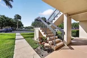 6327 Chasewood Dr, Jupiter, FL 33458 - Photo 8