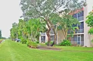 632 NW 13th St, Boca Raton, FL 33486 - Photo 1