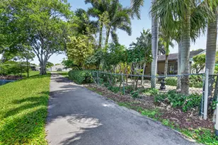 8353 Huntsman Pl, Boca Raton, FL 33433 - Photo 40
